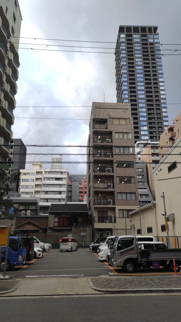 one floor to 40 floors, in a single block.